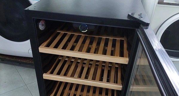 Layanan Wine Cooler Delizia